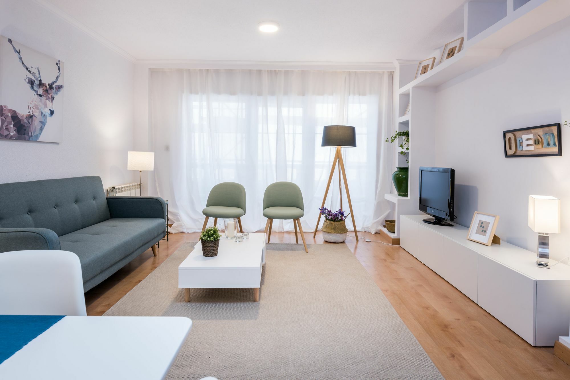 Apartamentos Paseo De La Farola Малага Экстерьер фото