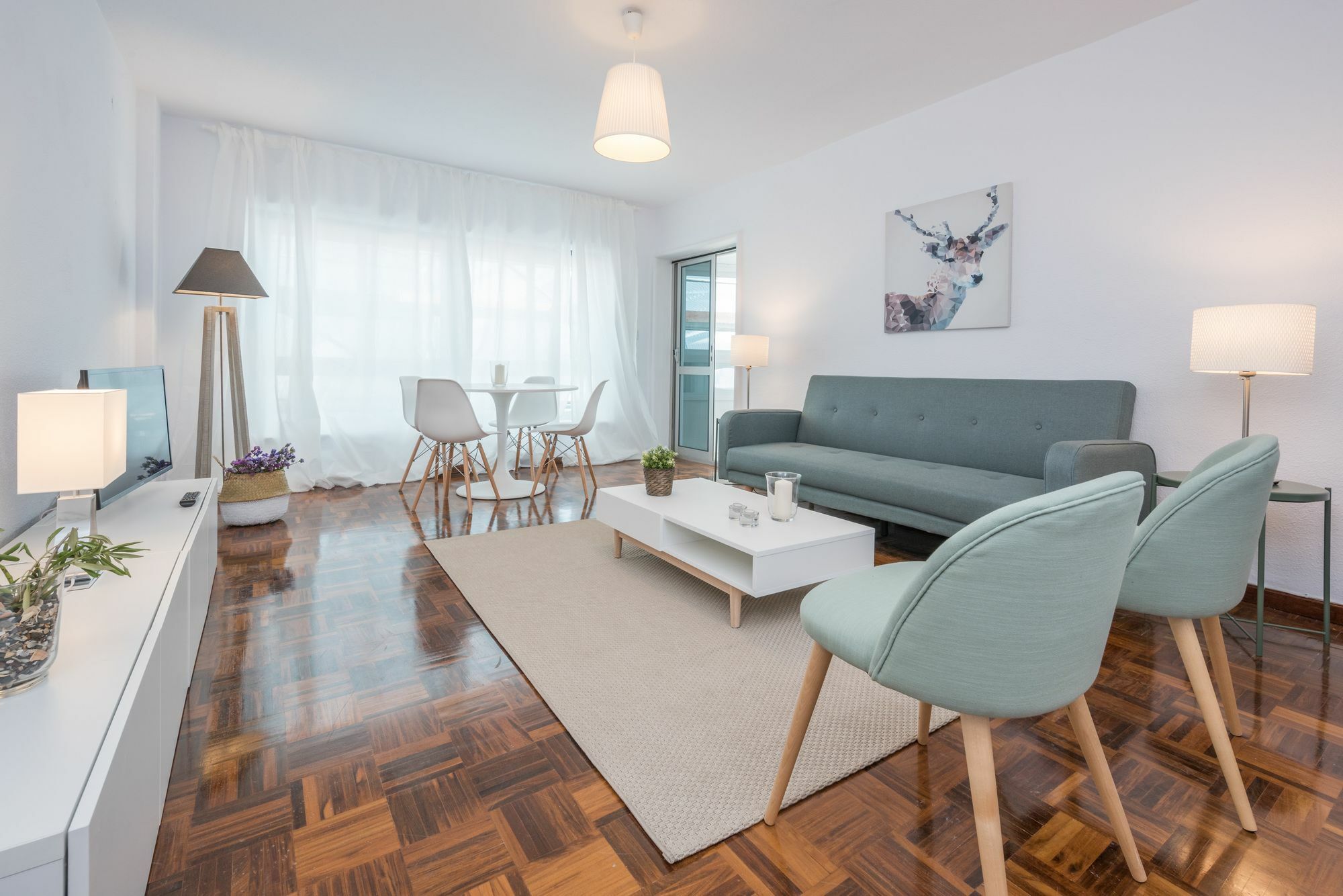 Apartamentos Paseo De La Farola Малага Экстерьер фото